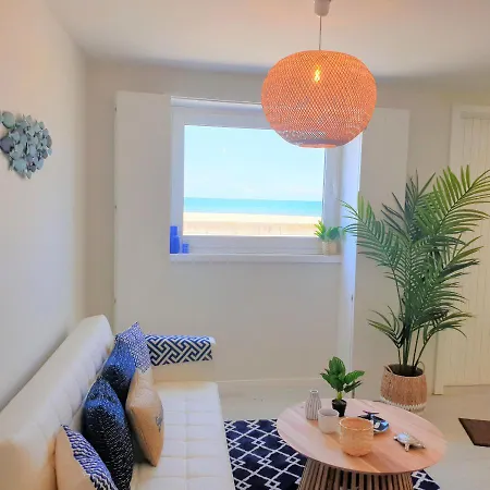 The Shore @ Atlantic - Waterfront House, Tiny Pool, Terrasse בית נופש אספיניו