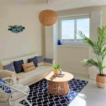 Semesterbostad The Shore @ Atlantic - Waterfront House, Tiny Pool, Terrasse Espinho (Aveiro)