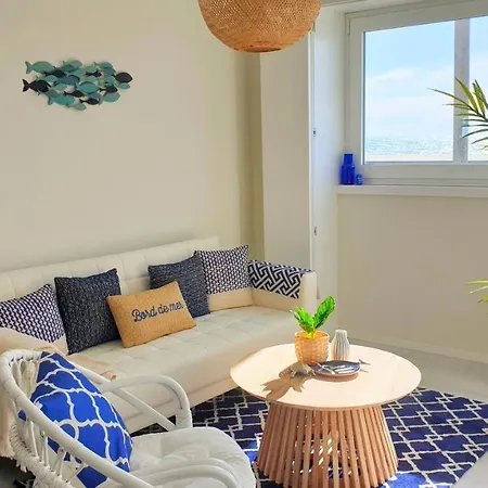 Semesterbostad The Shore @ Atlantic - Waterfront House, Tiny Pool, Terrasse *