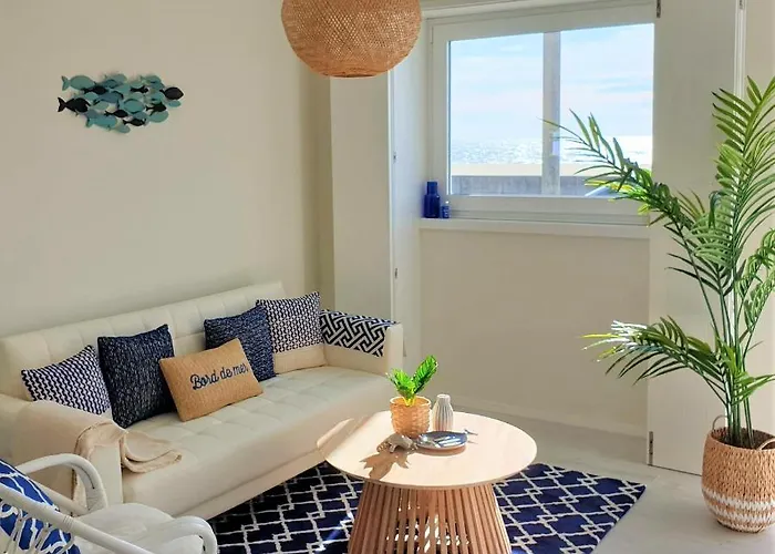 Casa vacanze The Shore @ Atlantic - Waterfront House, Tiny Pool, Terrasse Espinho (Aveiro)