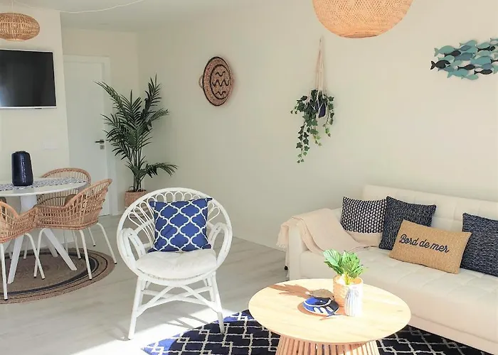 Casa vacanze The Shore @ Atlantic - Waterfront House, Tiny Pool, Terrasse Espinho (Aveiro)