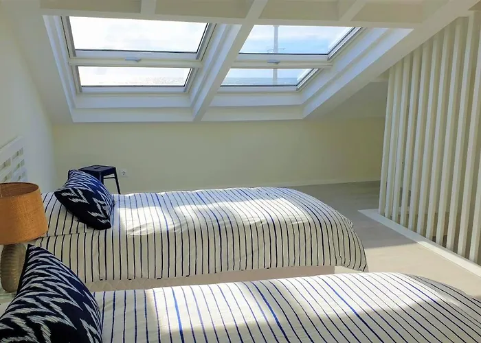 Casa vacanze The Shore @ Atlantic - Waterfront House, Tiny Pool, Terrasse Espinho (Aveiro)